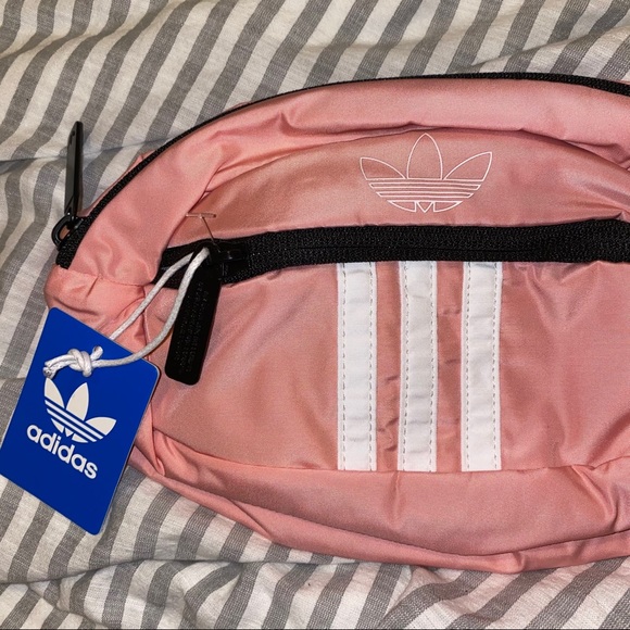 Adidas original utility crossbody waist Fanny pack - Picture 2 of 6